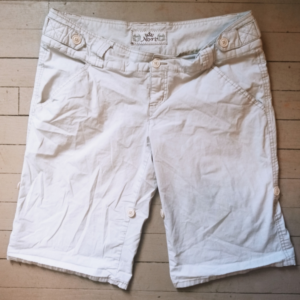 Womens size 11 Nori shorts